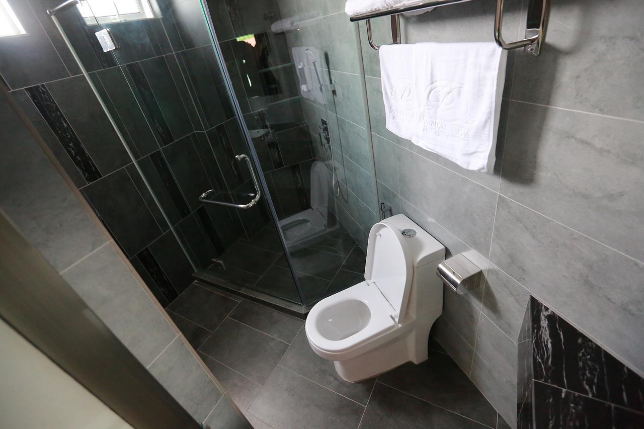 Pantai Regal Boutique Hotel Kuantan Ngoại thất bức ảnh