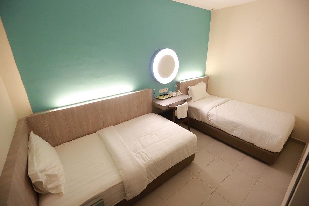 Pantai Regal Boutique Hotel Kuantan Ngoại thất bức ảnh