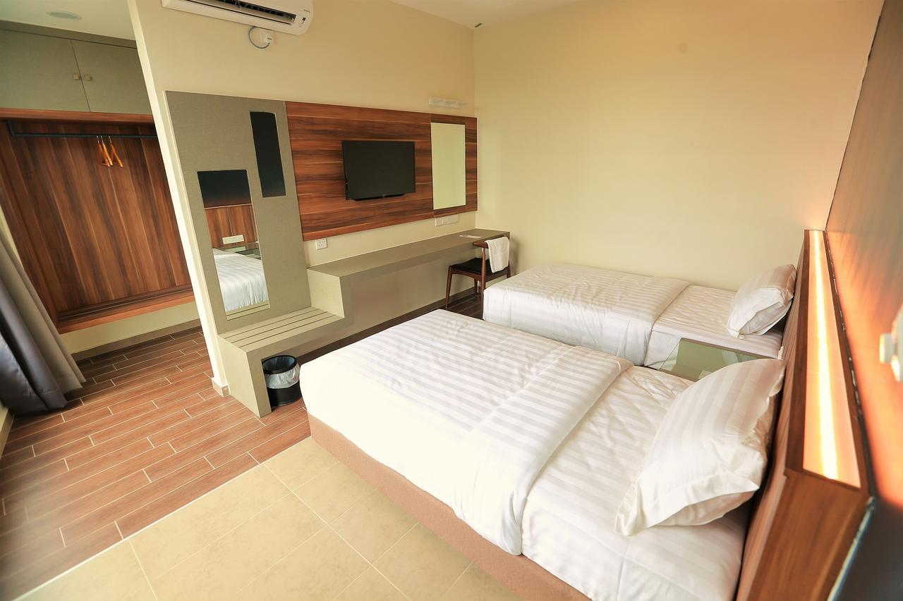 Pantai Regal Boutique Hotel Kuantan Ngoại thất bức ảnh