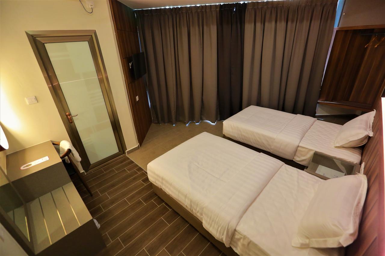 Pantai Regal Boutique Hotel Kuantan Ngoại thất bức ảnh